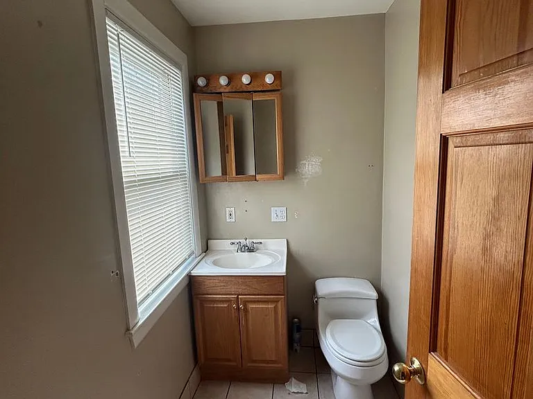 21 Dorr St #C — Photo 11