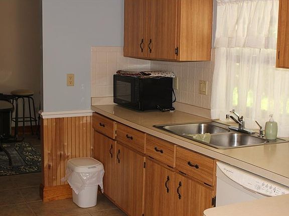 5th image of 2722 Palomar St