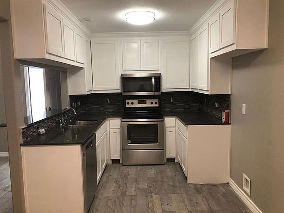 5th image of 560 Gilcrease St #556