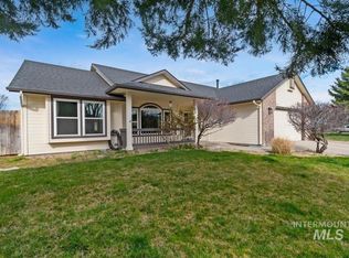 2723 N Wolverine Ave, Meridian, ID 83646