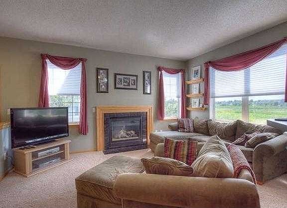 3rd image of 3941 Garland Ln N