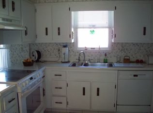 140 Manor Rd, Delmont, PA 15626