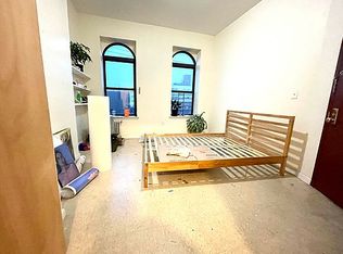 300 Nassau Ave APT 3R, Brooklyn, NY 11222