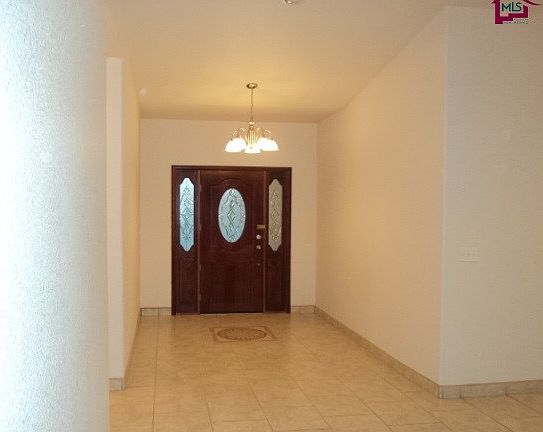 2nd image of 4080 Calle De Estrellas