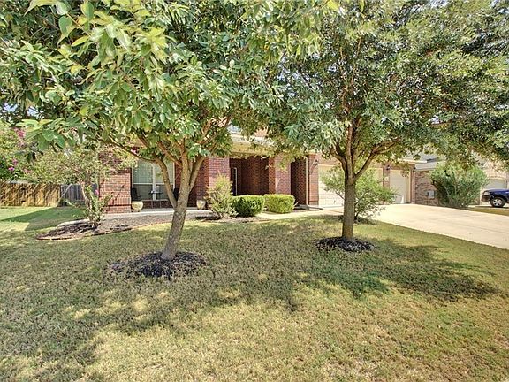 3rd image of 2416 Dakota Dunes Ct