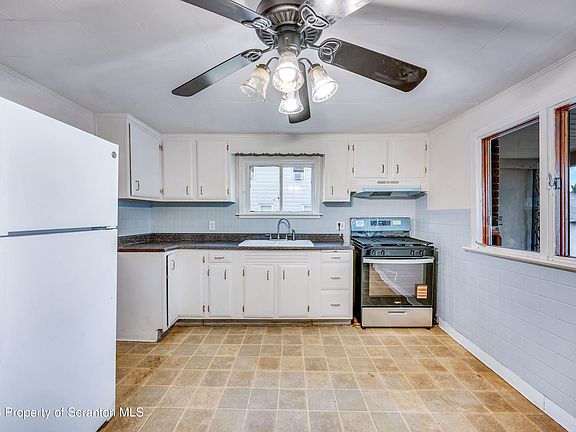 3rd image of 1020 Farber Ct