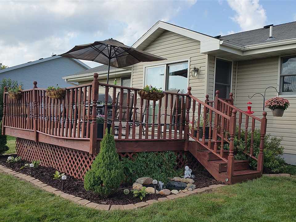 2nd image of 3744 Sandhill Dr