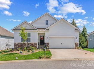 4 Rose Creek Rd, Leicester, NC 28748