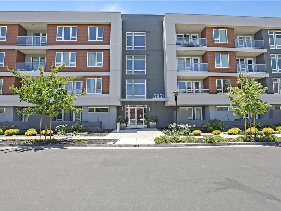 1st image of 5951 Sunstone Dr Unit 313