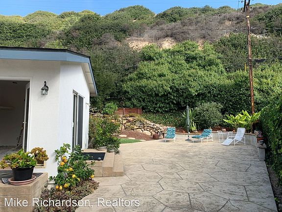 3rd image of 161 Vista Del Mar Dr