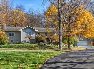 3202 Bella Vista Dr, La Fayette, NY 13084