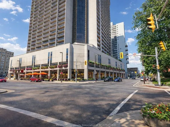 150 Park St W #613, Windsor, ON N9A 7A2