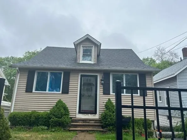 314 Spring St, Meriden, CT 06451
