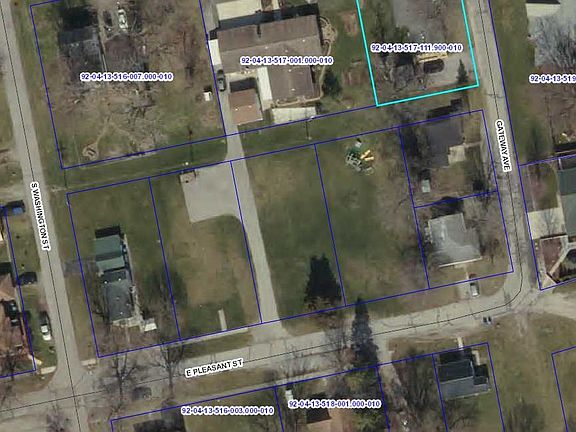 5th image of 215 E Pleasant St