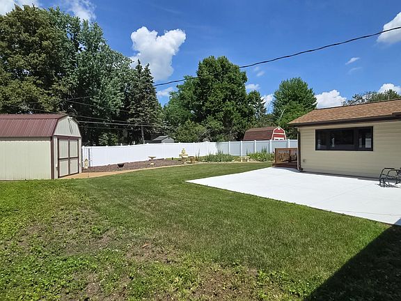 3rd image of 8362 81st Street Ln S