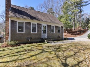 8 Palmer Rd, East Sandwich, MA 02537