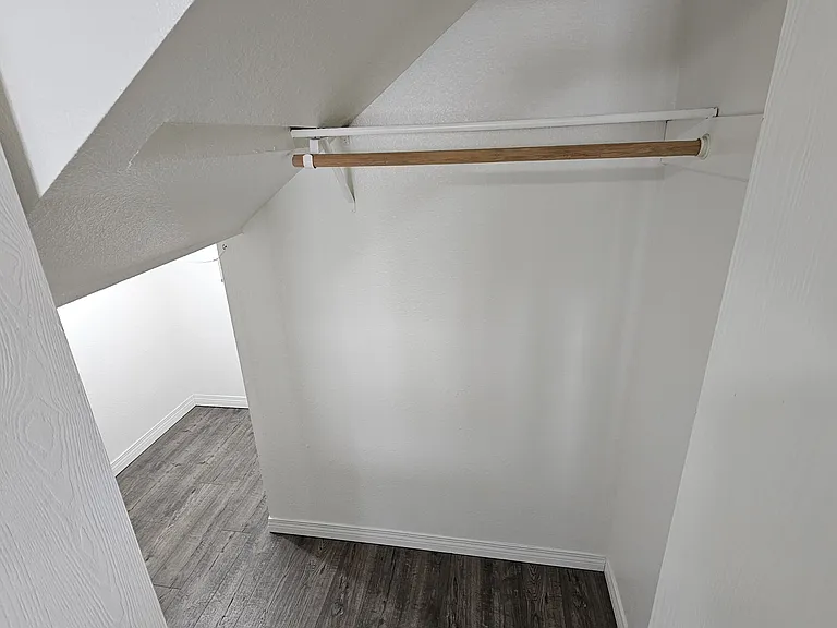 224 Little St SE #1 — Photo 8