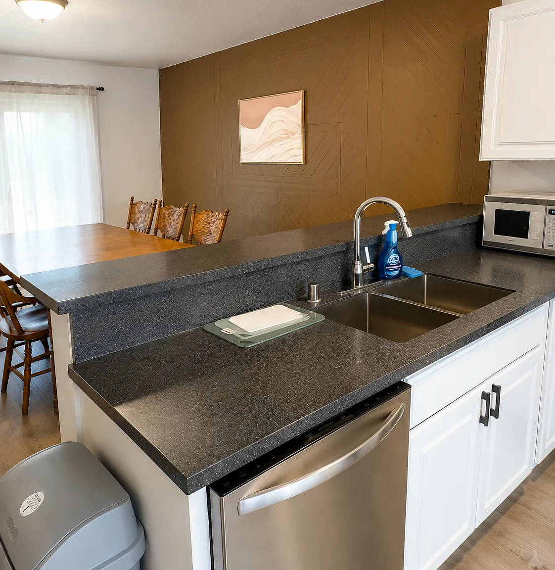 3 bed, 2000 sqft, $3,800 — Photo 3