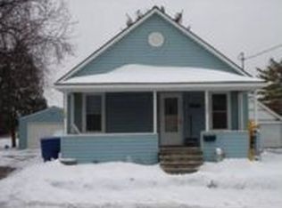 325 6th St, Menasha, WI 54952