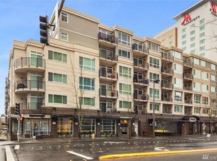 300 110th Ave NE APT 209, Bellevue, WA 98004