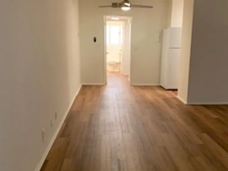Villa Monica Apts. — Photo 9