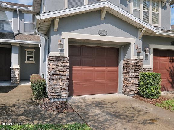 4th image of 2372 Red Moon Dr