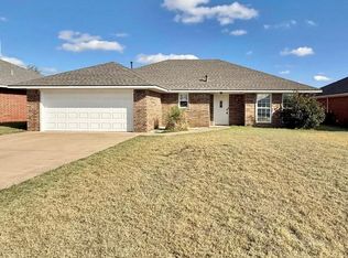 1512 Sommerset Pl, Altus, OK 73521