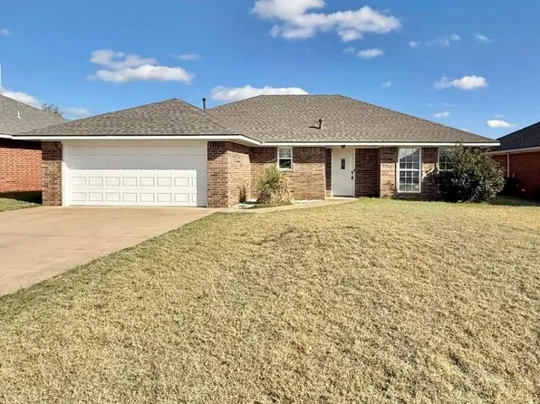 1512 Sommerset Pl, Altus, OK 73521