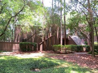 69 Litchfield Ln, Houston, TX 77024