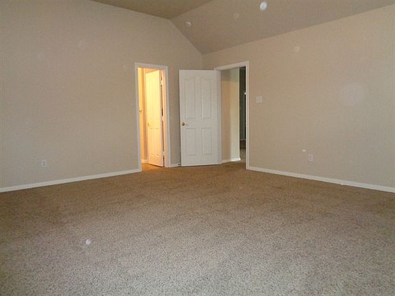 5th image of 3511 Kaufman Ave