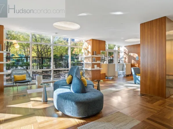 77 Hudson Street image 27 of 40