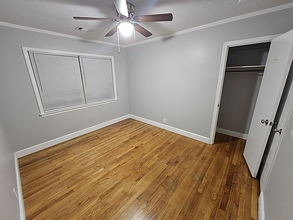 3rd image of 416 Rebecca Ave