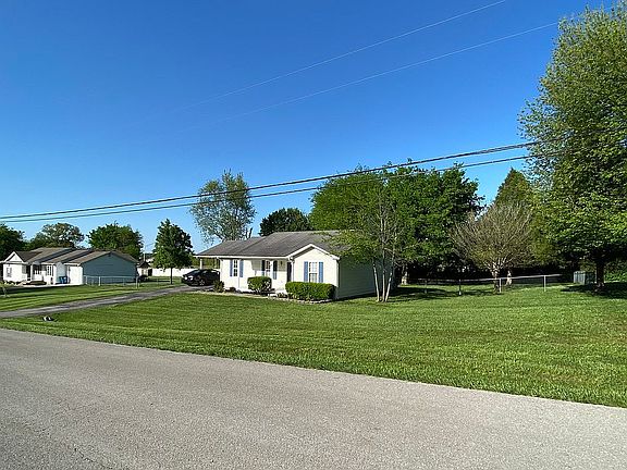 4th image of 231 Faculty Ave
