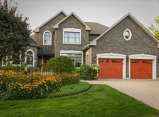 11 Dean Ridge Dr, Cranston, RI 02920