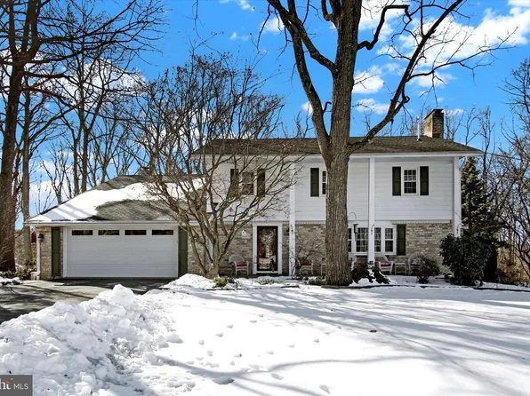 5427 Blue Hill Rd, Glenville, PA 17329