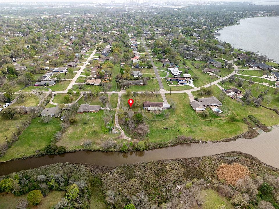 1st image of 0 N Burnett Dr
