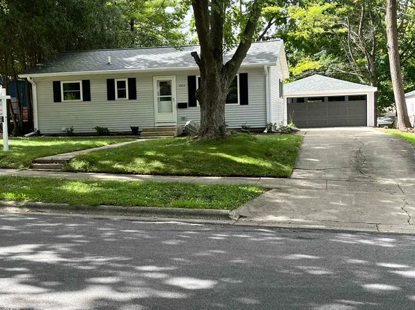 4222 School Rd, Madison, WI 53704