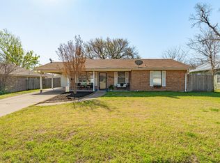 1240 W Groesbeck St, Stephenville, TX 76401