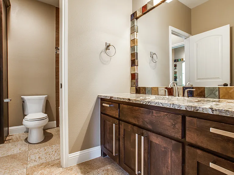 3141 Greene Ave — Photo 41