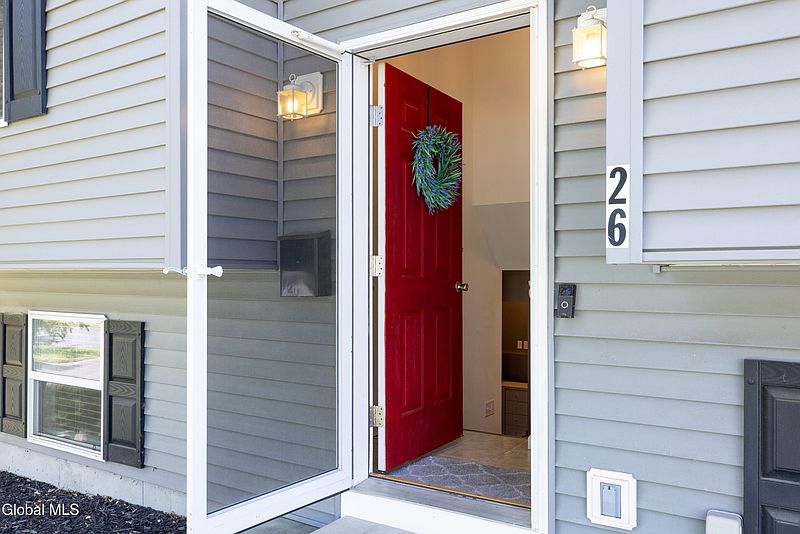 5th image of 26 Woodard Street