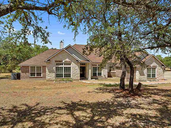 3rd image of 565 Crystal Mountain Dr