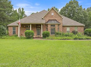 126 Grande Oaks Pl, Byram, MS 39170