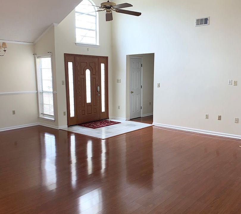 1st image of 61 Teal Lake Dr
