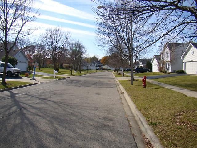 2nd image of 1837 Cambridge Dr
