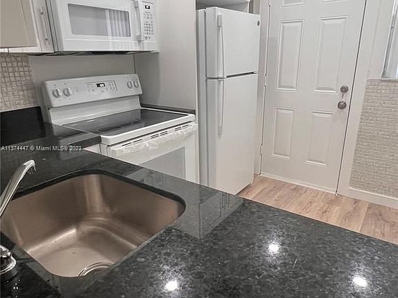 3rd image of 20111 NE 27th Ct APT K109