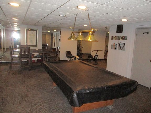 3rd image of 4221 Saratoga Ave APT 401A