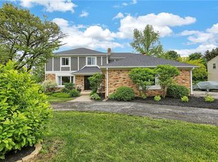 543 Coventry Way, Noblesville, IN 46062