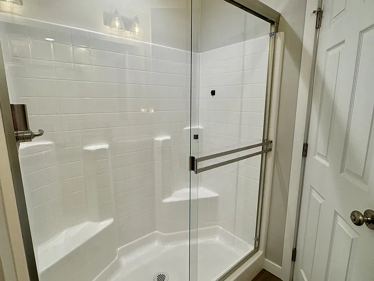 2089 N Thunderbolt St — Photo 15