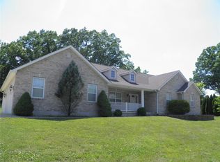 6 King Arthur Ct, Hillsboro, MO 63050