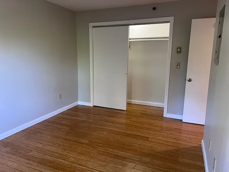 70 Edgeworth St #16 — Photo 15
